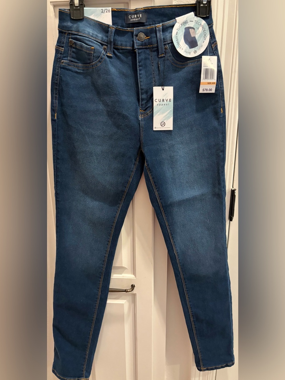 NWT CURVE APPEAL Blue High-Rise Jeggings Women Size 2/26 Extremely Comfortable